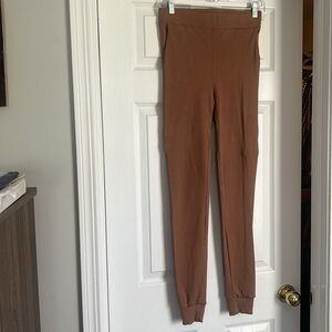 Naked Wardrobe Ribbed Pocket Banded Leggings Brown Sugar